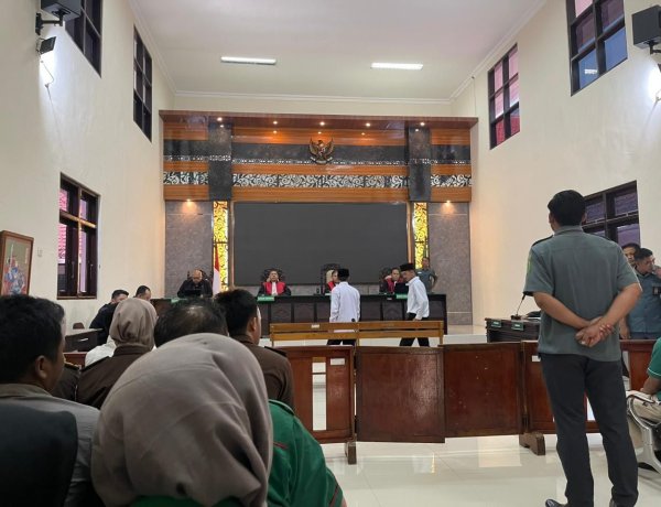 Ayah dan Anak Jadi Terdakwa, Sidang Pembunuhan Dikawal Ketat Aktivis